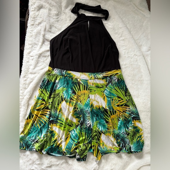 FTF One Piece Black Romper Halter Top with Tropical Print Size: 3 Plus - Picture 1 of 7